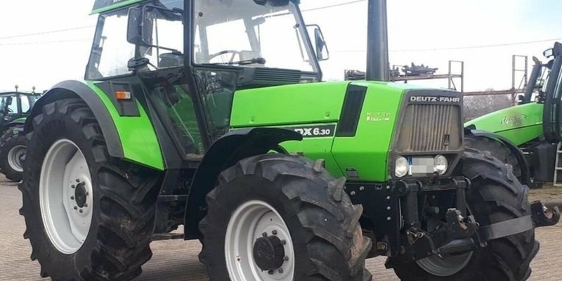 POL-DEL: Landkreis Wesermarsch: Diebstahl eines Traktors in Lemwerder +++ Zeugen gesucht - Foto: presseportal.de