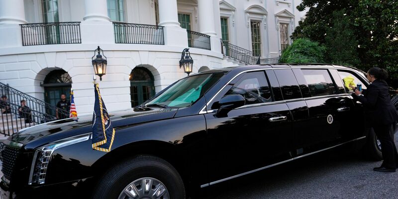 US-Präsident Donald Trump kündigt abermals höhere Zölle an. - Foto: Julia Demaree Nikhinson/AP/dpa