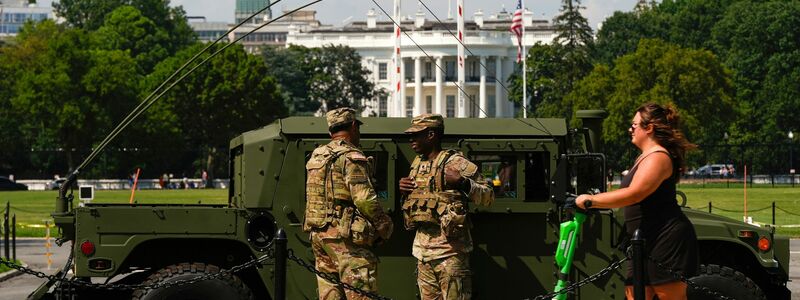 Trump begründet den Truppeneinsatz mit angeblich ausufernder Kriminalität - die Statistiken geben das indes nicht her. - Foto: Julia Demaree Nikhinson/AP/dpa