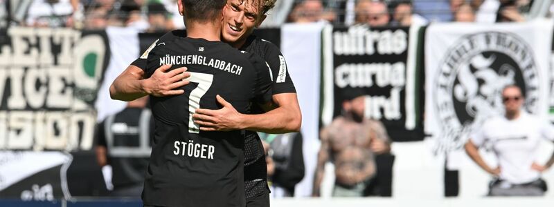 Robin Hack (r) überzeugte bei Gladbach - viele andere nicht.  - Foto: Carmen Jaspersen/dpa