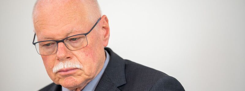 Ulrich Mäurer kündigte seinen vorzeitigen Rücktritt als Innensenator an. (Archivfoto) - Foto: Lino Mirgeler/dpa
