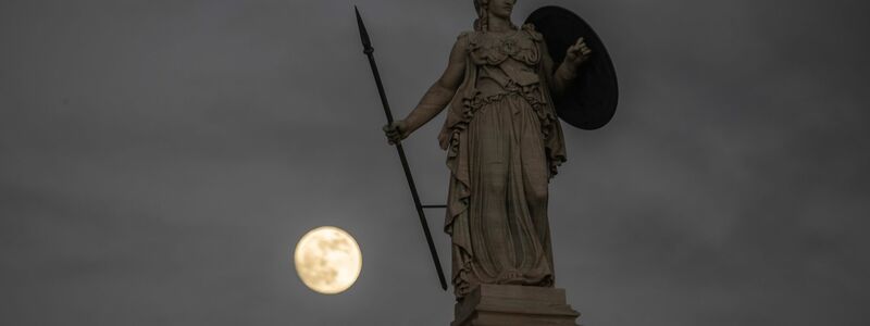 Auch sie kann ihrem Schützling Odysseus lange nicht nach Hause helfen: die Göttin Athene. (Symbolbild) - Foto: Petros Giannakouris/AP/dpa