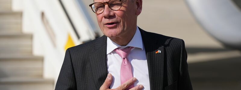 Außenminister Wadephul ist mit Blick aus die russischen Forderungen skeptisch. - Foto: Soeren Stache/dpa