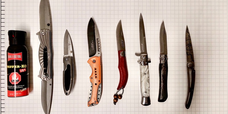 BPOL NRW: Bundespolizei zieht beim Treppentanz sieben Messer aus dem Verkehr - Foto: presseportal.de