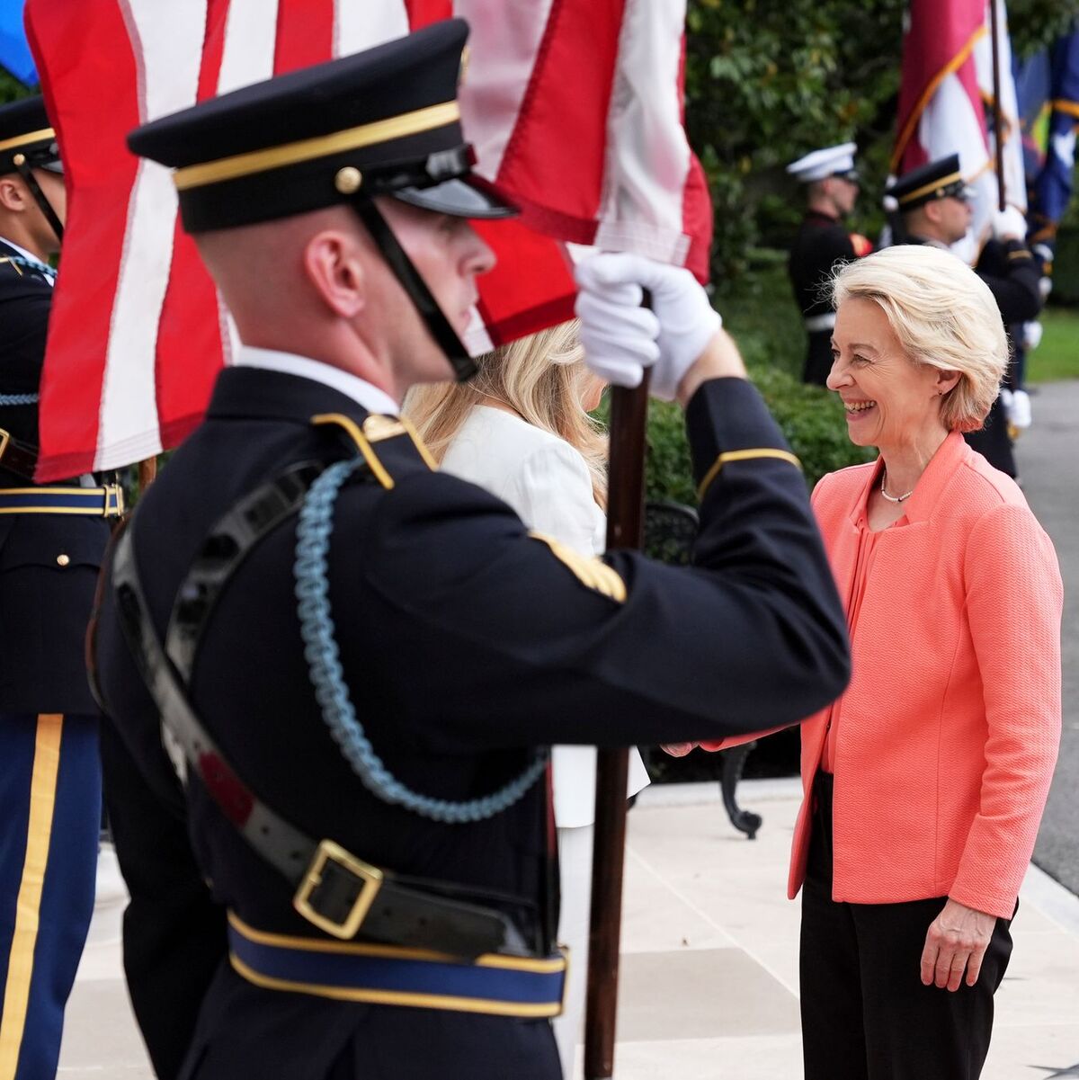 Der ukrainische Präsident erklärte sich zu Verhandlungen ohne Vorbedingungen bereit. - Foto: Jacquelyn Martin/AP/dpa