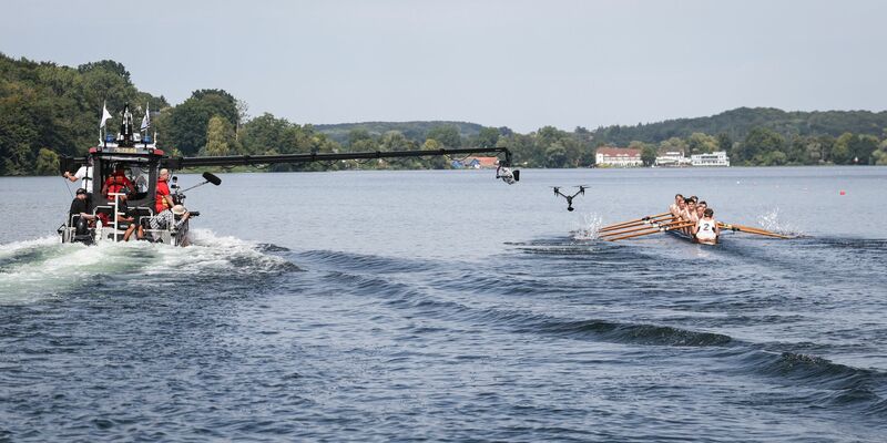 Sportdrama aus Ratzeburg fürs Kino: Der Olympia-Erfolg von 1960 in Rom steht im Fokus. Dabei soll Rudern so gezeigt werden wie die Welt es noch nicht gesehen hat. - Foto: Christian Charisius/dpa