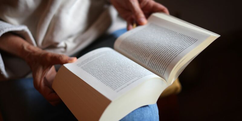 Die Jury hat mehr als 200 Romane für den Deutschen Buchpreis gesichtet. (Symbolbild) - Foto: Karl-Josef Hildenbrand/dpa