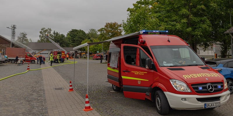 FW Kamen: Stadtübung der Jugendfeuerwehr - Foto: presseportal.de