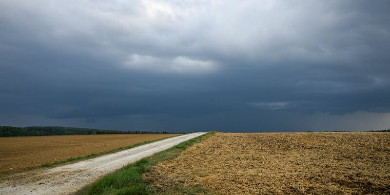 In Deutschland wird es nun wieder kühler. - Foto: Marius Bulling/onw-images/dpa