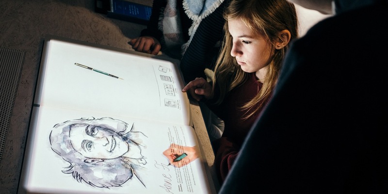 Jubiläumspreis / Die Stiftung Ravensburger Verlag zeichnet die Bildungsstätte Anne Frank mit einem Sonderpreis für ihre herausragende Bildungsarbeit aus - Foto: presseportal.de