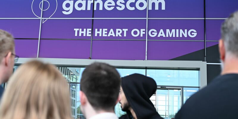 Es geht wieder los: In den kommenden Tagen wird es voll sein in den Kölner Messehallen.  - Foto: Wolf von Dewitz/dpa