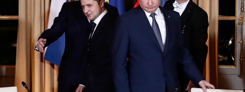 Da war Selenskyj noch hoffnungsvoll: 2019 bei einer Begegnung mit Putin in Paris. (Archivbild) - Foto: Ian Langsdon/EPA Pool/AP/dpa