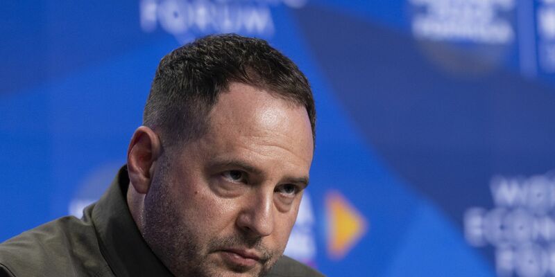 Die Ukraine arbeitet nach Angaben von Selenskyjs Stabschef Jermak an einer militärischen Komponente von Sicherheitsgarantien. (Archivbild) - Foto: Gian Ehrenzeller/KEYSTONE/dpa