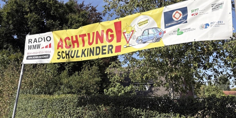 POL-BOR: Verkehrssicherheitskampagne Kreis Borken sieht gelb! startet bald / An zehn Grundschulen im Kreisgebiet Verkehrskontrollen der Polizei, die dabei von Schulkindern unterstützt wird - Foto: presseportal.de