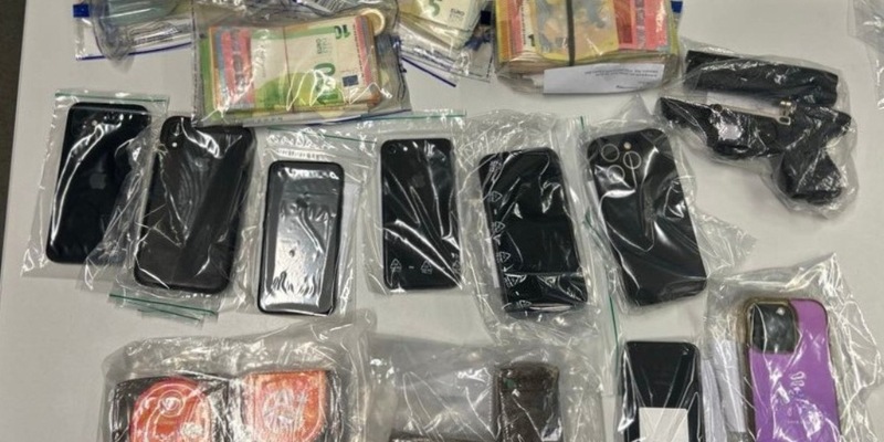 POL-DA: Darmstadt: Polizei kontrolliert 47 Personen / Haschisch, Bargeld und Reizgaspistole sichergestellt - Foto: presseportal.de