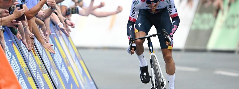 Florian Lipowitz begeistert bei der Deutschland Tour die Massen. - Foto: Federico Gambarini/dpa
