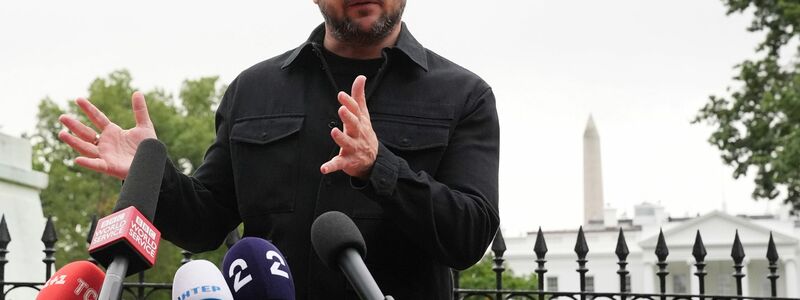 Selenskyj denkt an Gegenangriffe. (Archivbild) - Foto: Jacquelyn Martin/AP/dpa