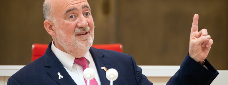 Ron Prosor, Botschafter von Israel in Deutschland, traf sich mit Wolfram Weimer. (Archivbild) - Foto: Soeren Stache/dpa