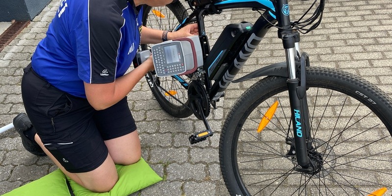 POL-LM: +++ Cannabis-Plantage bei Durchsuchung entdeckt +++ Räuber erbeuten Fahrrad +++ Gewässerverunreinigung +++ Kind in Auto eingeschlossen +++ - Foto: presseportal.de