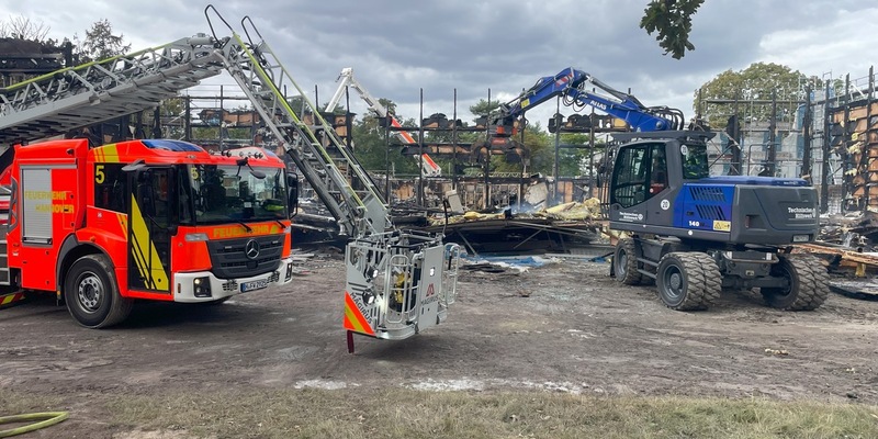 FW Hannover: Abschlussmeldung zum Turnhallenbrand in Hannover-Misburg - Foto: presseportal.de