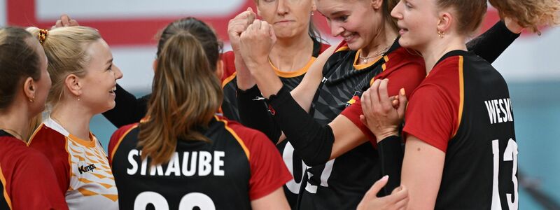 Das deutsche Team schafft einen Sieg zum Auftakt. (Archivbild) - Foto: Arne Dedert/dpa