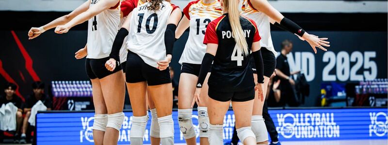 Im Block hatte das deutsche Team zunächst Probleme. - Foto: ---/Deutscher Volleyball-Verband /dpa