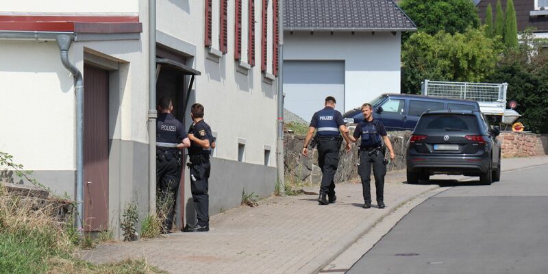 Die Polizei hatte seit Donnerstag nach dem Flüchtigen gesucht. (Archivbild) - Foto: Rene Priebe/dpa