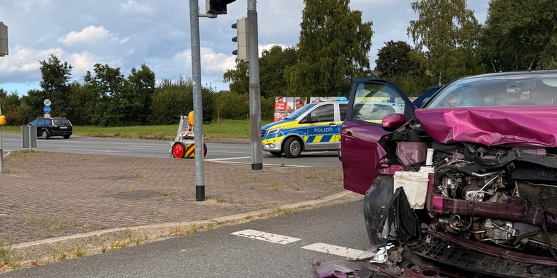 FW-DT: Verkehrsunfall am Nordring - Foto: presseportal.de