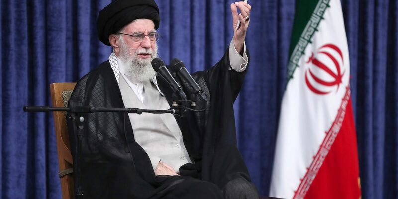 Irans oberster Führer Ali Chamenei bezeichnet die Probleme mit den USA unter Präsident Donald Trump als «unlösbar». (Archivbild) - Foto: Uncredited/Office of the Iranian Supreme Leader via AP/dpa