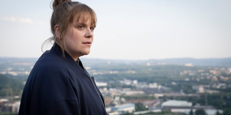 Stefanie Reinsperger sagt „Bussi Baba, Tatort!“ - Foto: presseportal.de