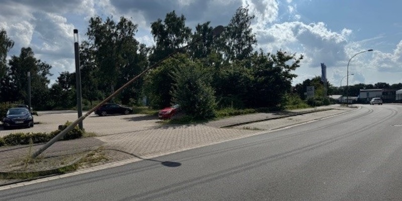 POL-RZ: Verkehrsunfallflucht - Zeugen gesucht - Foto: presseportal.de