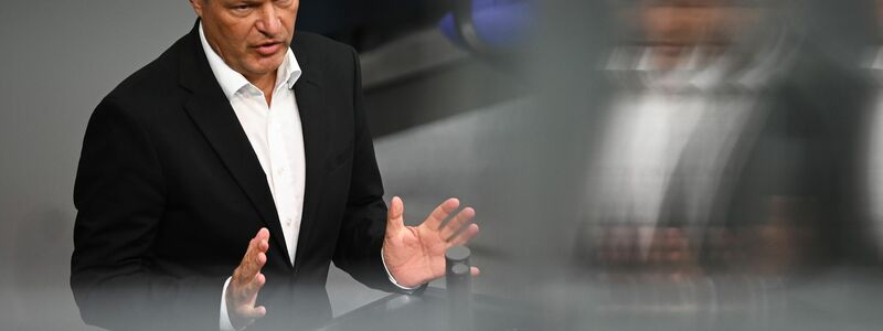 Ex-Vizekanzler Habeck will Abstand vom Politikbetrieb finden. (Archivbild) - Foto: Anna Ross/dpa