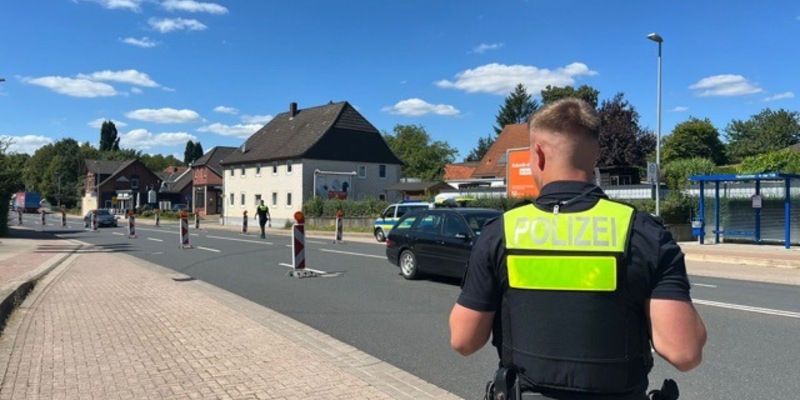 POL-HM: Polizei und Netzwerkpartner gestalten gemeinsame Aktionswoche für mehr Verkehrssicherheit - Foto: presseportal.de