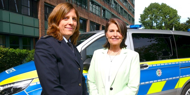 POL-HA: Die Hagener Schutzpolizei hat eine neue Leiterin - Polizeipräsidentin Ursula Tomahogh stellt Polizeidirektorin Ursula Schönberg vor - Foto: presseportal.de