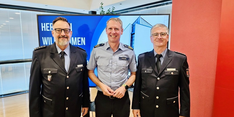 POL-PPRP: Wechsel in der Leitung der Polizeiinspektion Wörth - Foto: presseportal.de