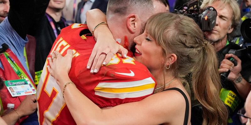 Nach zwei Jahren als Paar sind sie nun miteinander verlobt. (Archivbild) - Foto: John Locher/AP/dpa