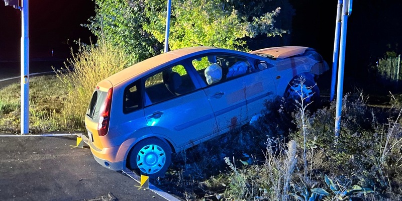 POL-COE: Senden, Bösensell, Weseler Straße/ Auto von Straße abgekommen - Foto: presseportal.de
