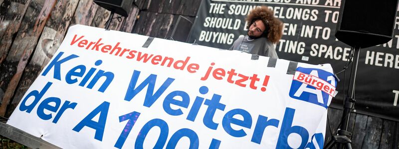 Gegen den Ausbau der A100 im Osten der Stadt gibt es seit Jahren Widerstand. (Archivbild) - Foto: Fabian Sommer/dpa