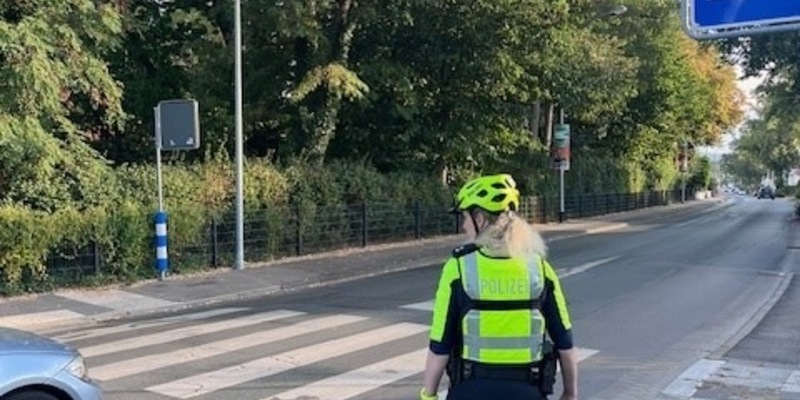 POL-LIP: Kreis Lippe. Kontrollen zum Schulstart: Viele Autofahrer an Schulen zu schnell unterwegs. - Foto: presseportal.de