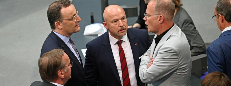 Für die Fraktionschefs von Union und SPD liefen Bundestags-Abstimmungen nicht immer rund. (Archivbild) - Foto: Niklas Treppner/dpa