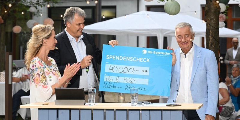 Erwin Flieger Stiftung: Die Bayerische engagiert sich langfristig und setzt erstes Schulprojekt in Tansania um - Foto: presseportal.de