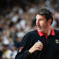 Basketball-Bundestrainer Alex Mumbru kehrt im EM-Achtelfinale zurück. - Foto: Marius Becker/dpa