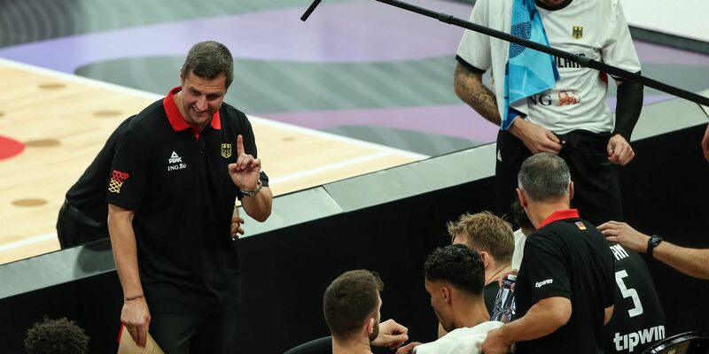 Die deutschen Basketballer wurden im Teamhotel geweckt. - Foto: Matthias Stickel/dpa