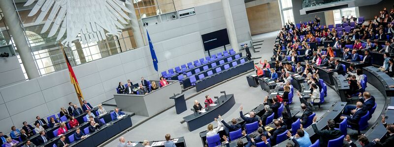 Im Bundestag endet die Sommerpause. (Archivbild) - Foto: Kay Nietfeld/dpa
