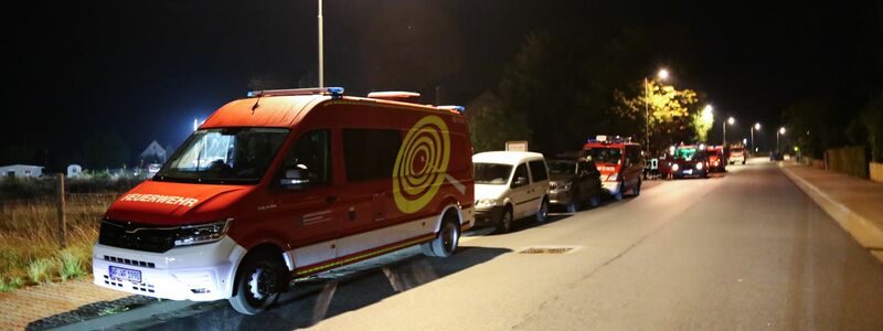 Aufatmen nach einer Nacht in Sorge. Ein zehnjähriger Junge wurde in einer Garage gefunden.  - Foto: Benjamin Müller/dpa