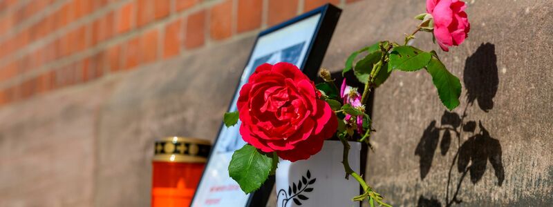 Nach dem Tod der 16-Jährigen ist die Anteilnahme groß. - Foto: Swen Pförtner/dpa