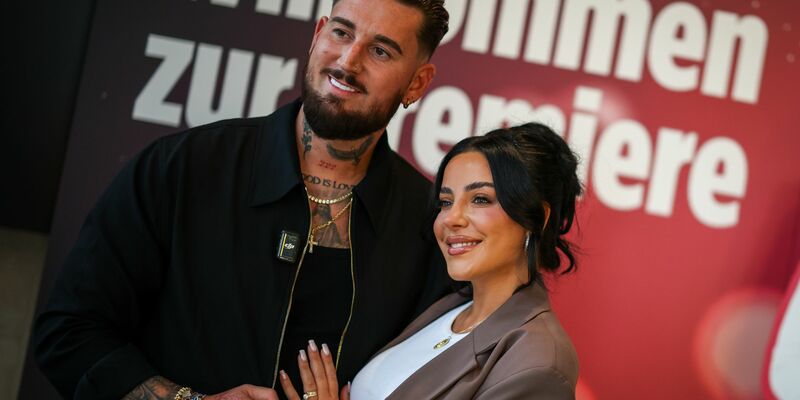 Die Reality-Stars Leyla und Mike Heiter (r) gaben sich das Ja-Wort. (Archivbild) - Foto: Christoph Reichwein/dpa