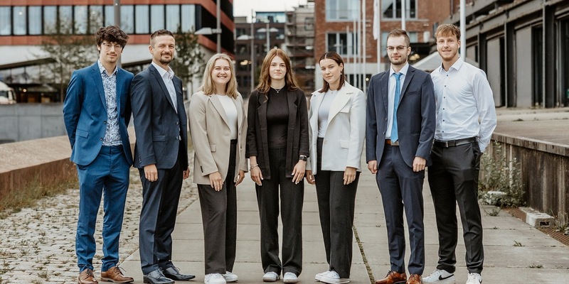 HZA-HB: Berufseinsteiger beim Hauptzollamt Bremen / Jetzt Karriere beim ZOLL starten! - Foto: presseportal.de