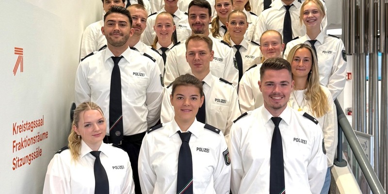 POL-SU: Verstärkung für die Polizei: 36 neue Beamtinnen und Beamte starten im Rhein-Sieg-Kreis - Foto: presseportal.de