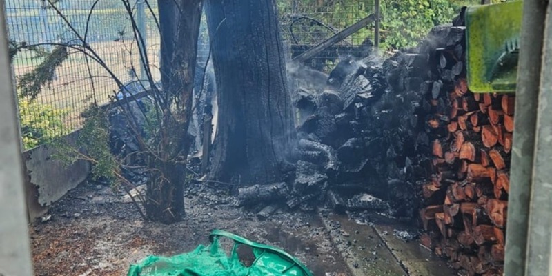 FW-Schermbeck: Garagenbrand - Foto: presseportal.de